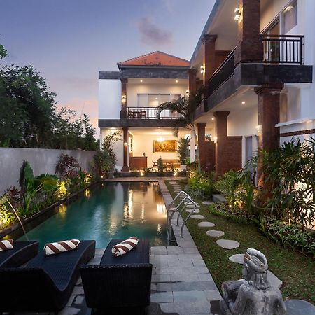 Sujiwa Ubud Hotel & Villa Εξωτερικό φωτογραφία