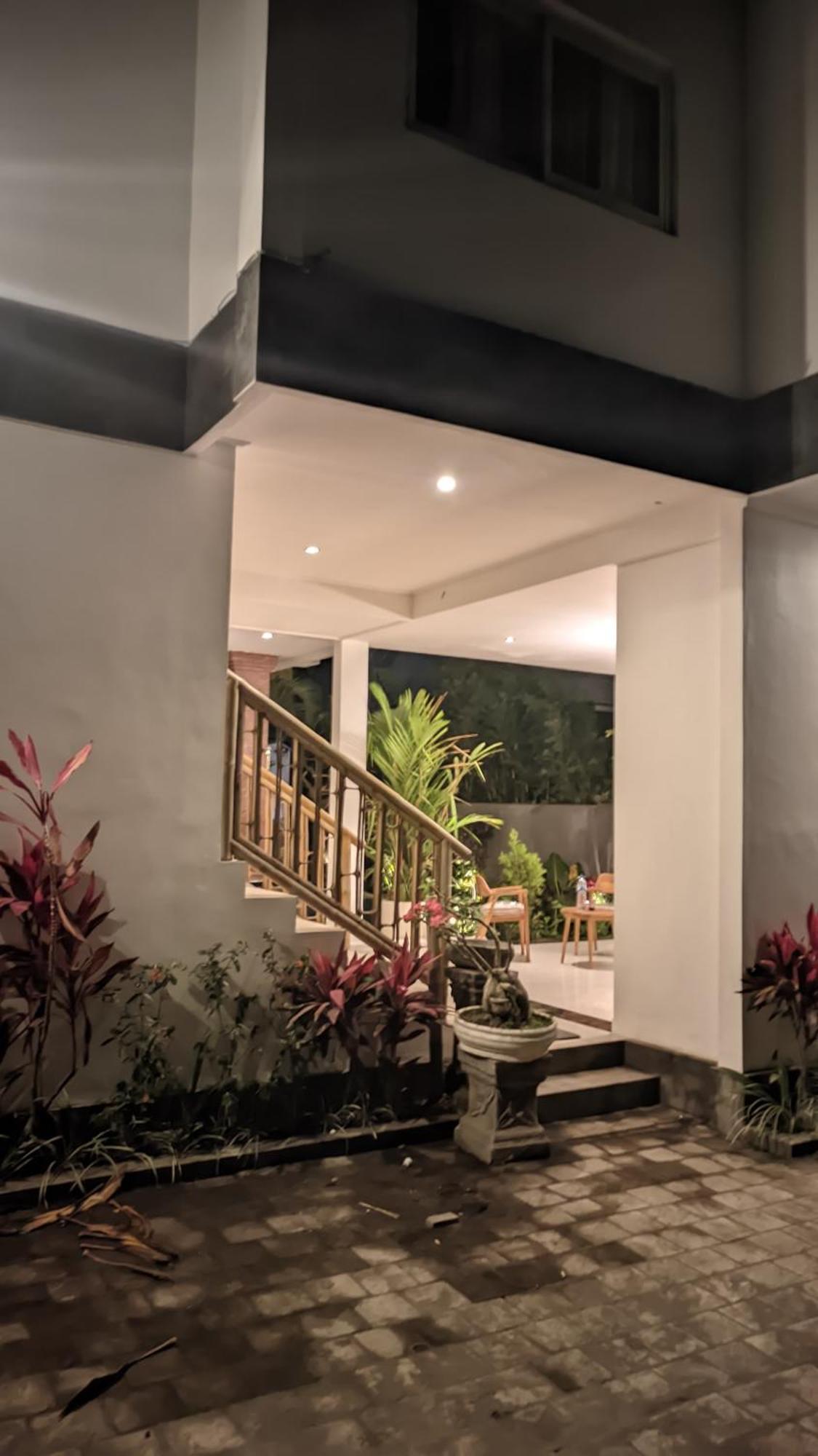 Sujiwa Ubud Hotel & Villa Εξωτερικό φωτογραφία